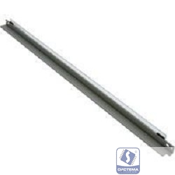 Чистящее лезвие в сборке