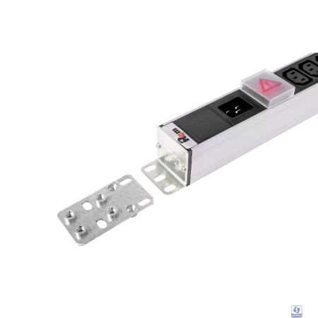 REM Вертикальный блок розеток Rem-16 с выкл., 14 IEC 60320 C13, 10 C19, вход C20 16A, алюм., 33-38U (R-16-14C13-10C19-V-1420)